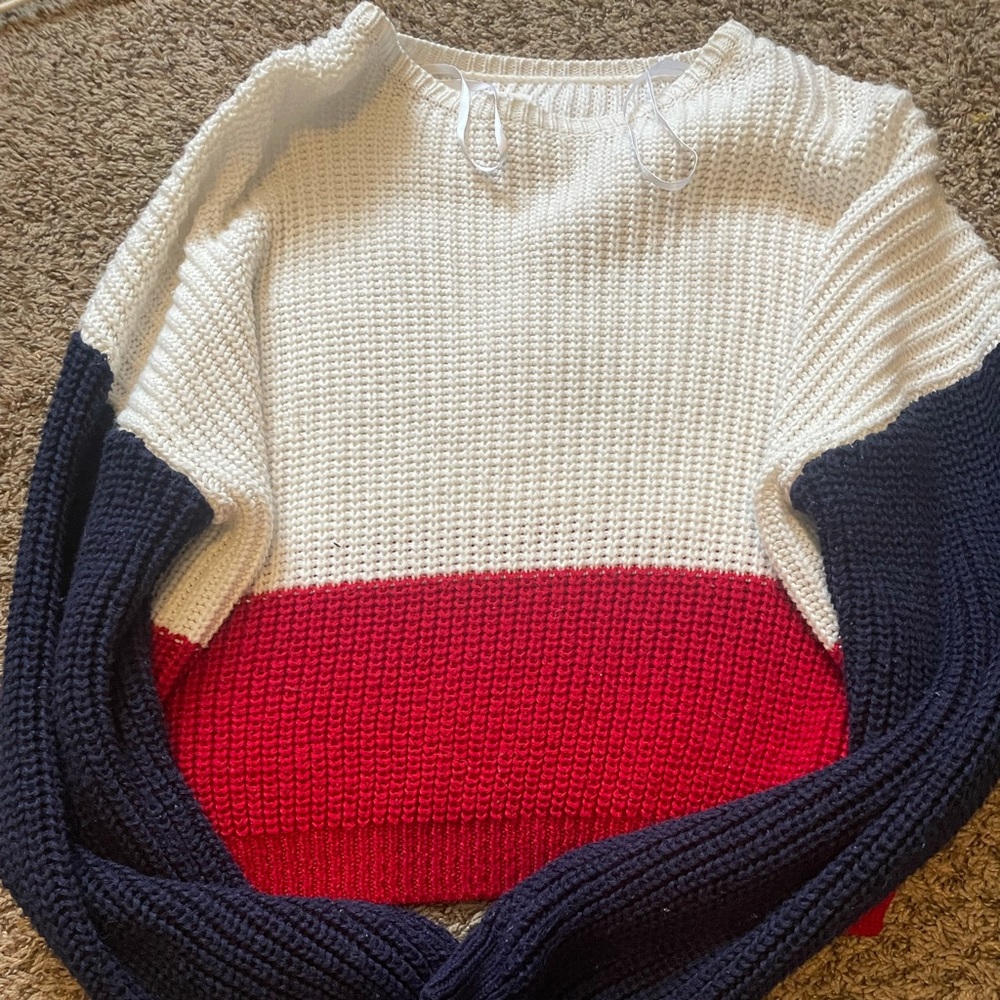 Zumiez sweater
